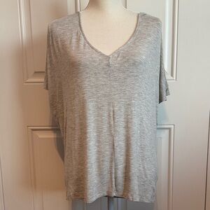 Lord & Taylor Light Gray Cold shoulder V-Neck Women's Tee